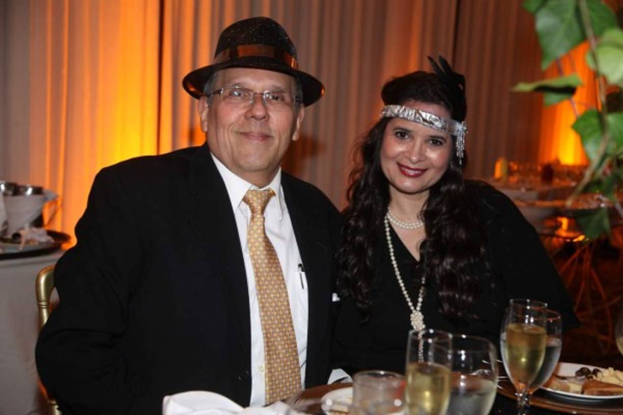 Carlos Urmeneta y Mary Tarchetti.