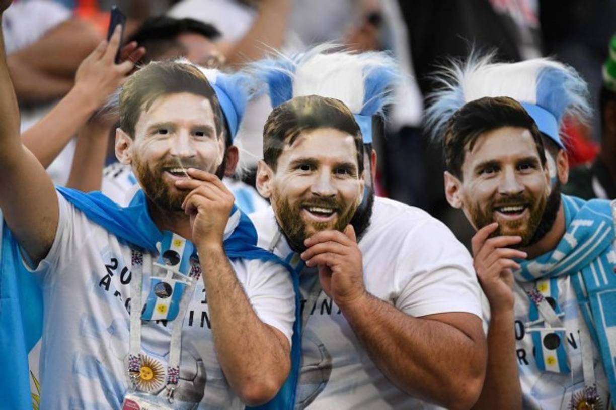 Seguidores de Messi en el estadio ruso.