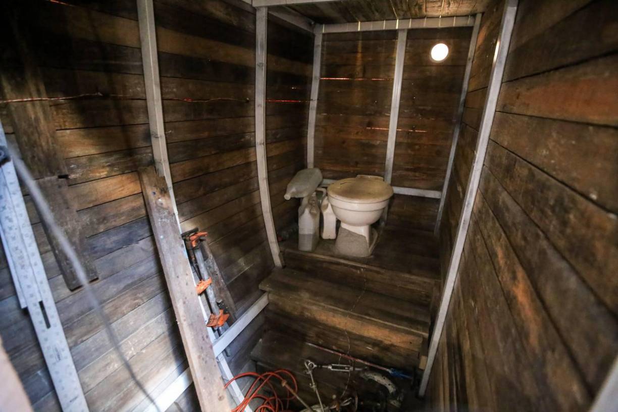 “Rosalinda” por dentro y por fuera: así es el velero que corre riesgo de destrucción