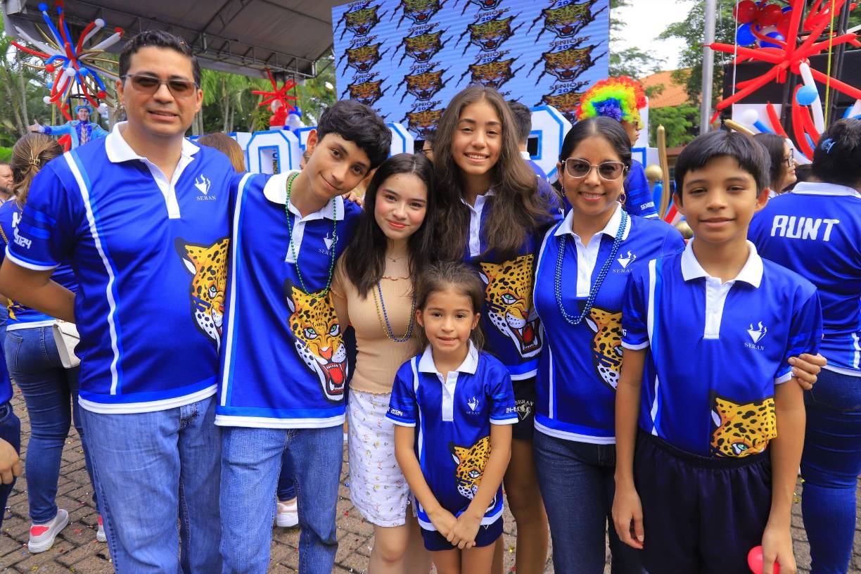Josué Ocampo, Josué Ricardo Ocampo, Marginick Sanabria, Mariana Ocampo, Linda Martínez, Xavier Ocampo y Selina Ocampo