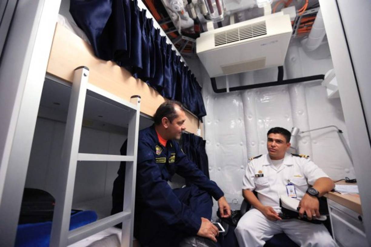 El interior del buque anfibio tiene todo lo necesario para garantizar el buen desempeño de la tripulación.