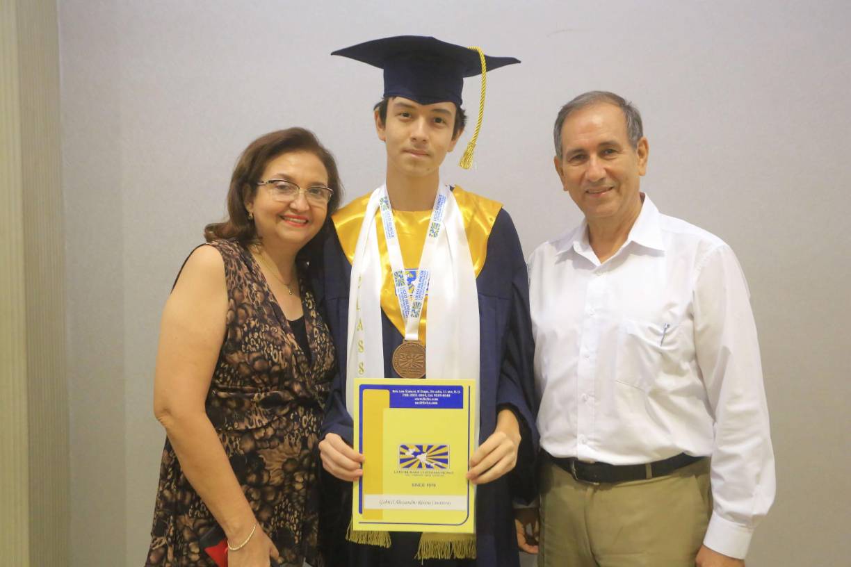 Gisela, Gabriel y Darío Rivera