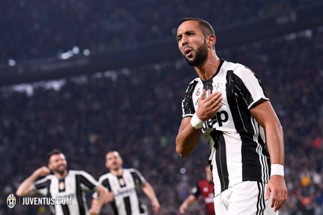 Barcelona's Argentinian forward Lionel Messi warms up before the Spanish league football match between Real Valladolid and FC Barcelona at the Jose Zorrilla Stadium in Valladolid on August 25, 2018. / AFP PHOTO / Benjamin CREMEL