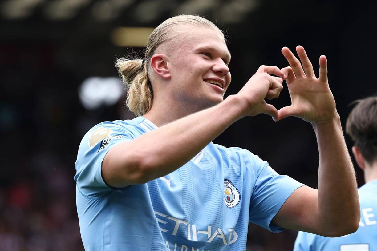 La actualidad de Erling Haaland lo tiene como uno de los mejores jugadores del mundo. Y es que su talento para marcar goles y más goles con el Manchester City así lo sostiene. Pero más allá de las canchas de futbol, el centrodelantero noruego también ha buscado otros retos.