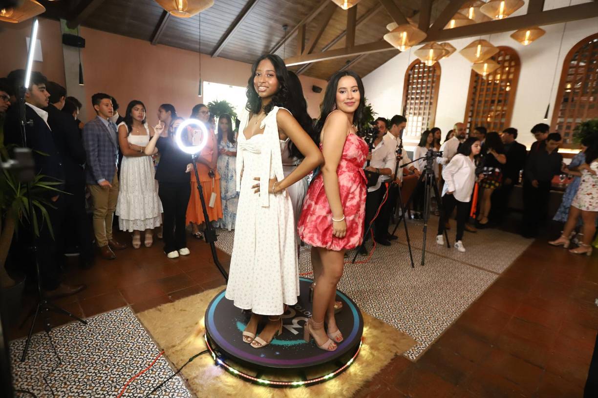 También aprovecharon para grabar videos y tomarse fotografías