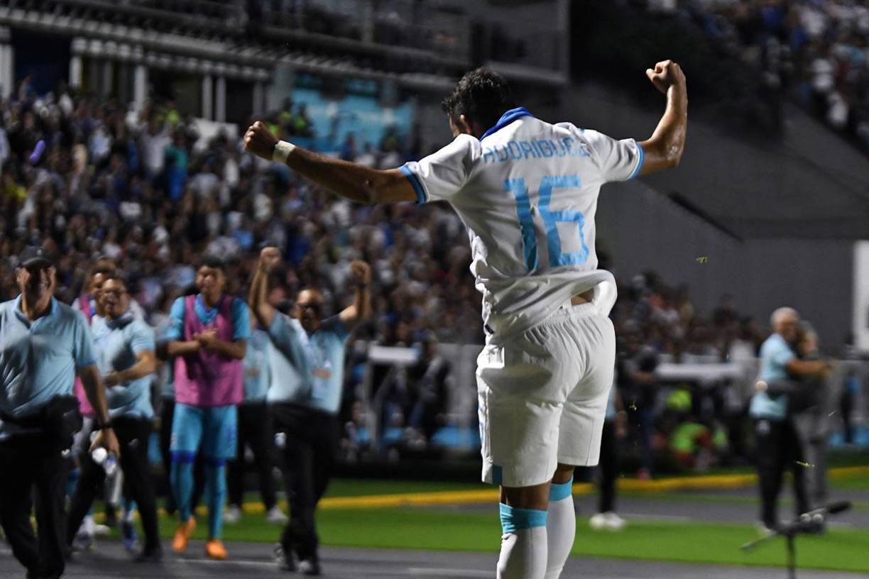 La celebración de Edwin Rodríguez tras su segundo gol de la noche frente a Granada.