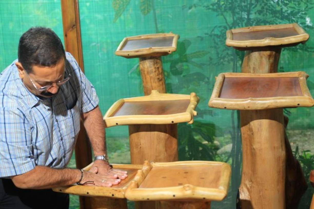 “Desde niño me gustó la carpintería, la construcción y el campo”, dijo el empresario Mauricio Rodríguez.