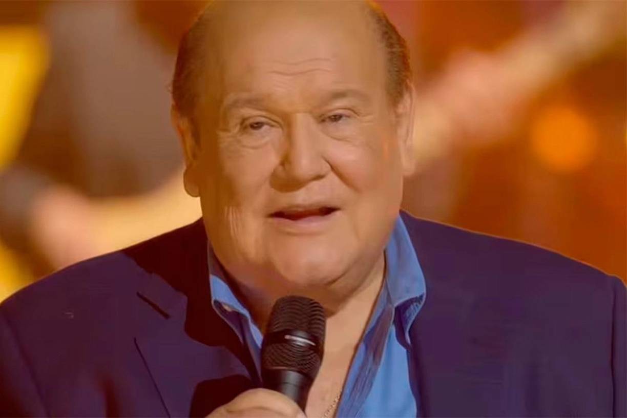 En el año 2024 se despidió de los escenarios, dando una última presentación que cerraba un capítulo muy especial para él. 