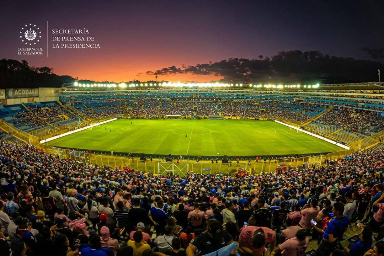 Así lucía el estadio Cuscatlán antes del inicio del partido amistoso entre la Selección de El Salvador y el Inter Miami.
