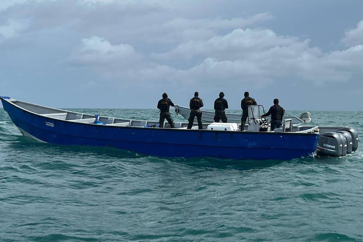 Según cifras oficiales, en lo que va de 2024 se han decomisado alrededor de 10 toneladas de cocaína en el país centroamericano.