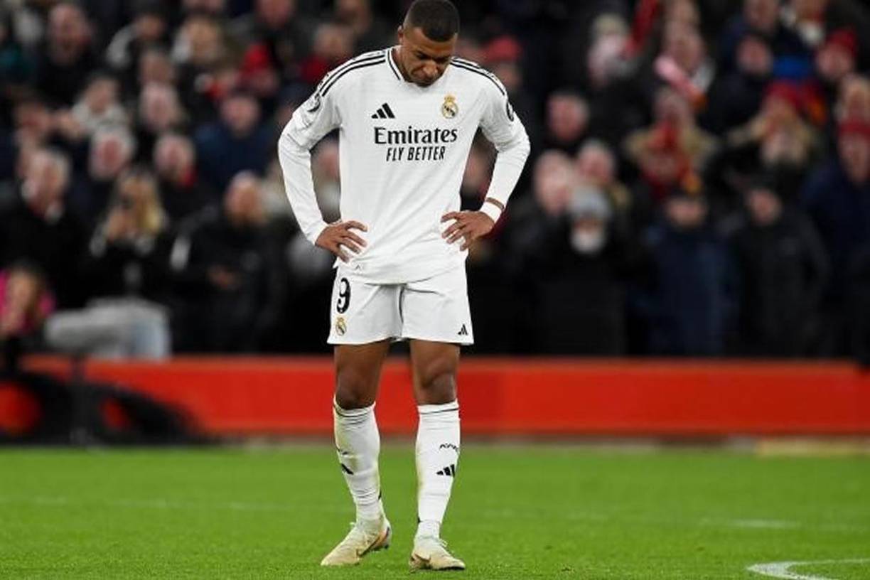 La frustración de Kylian Mbappé en su noche de terror en Liverpool.