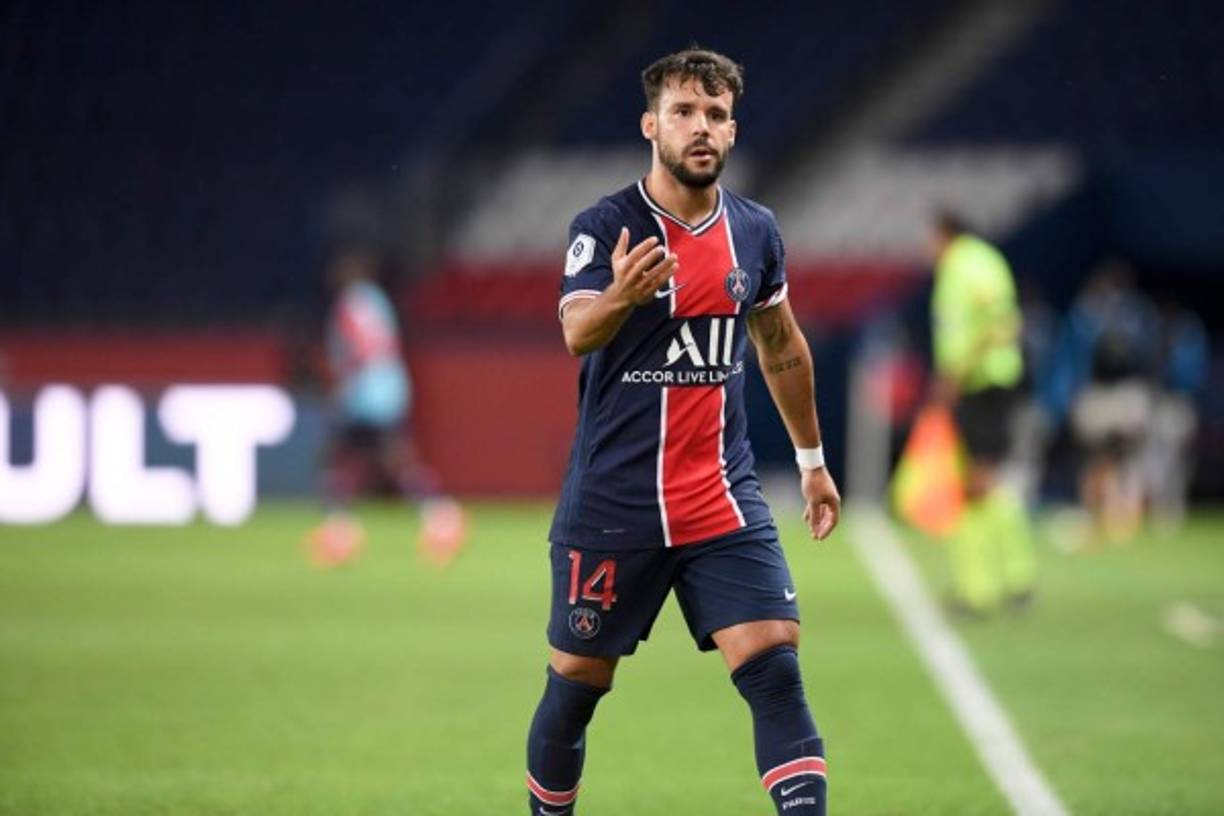 15 - Juan Bernat (28 años) - El defensa español del PSG cuenta con un valor de mercado de 16 millones.