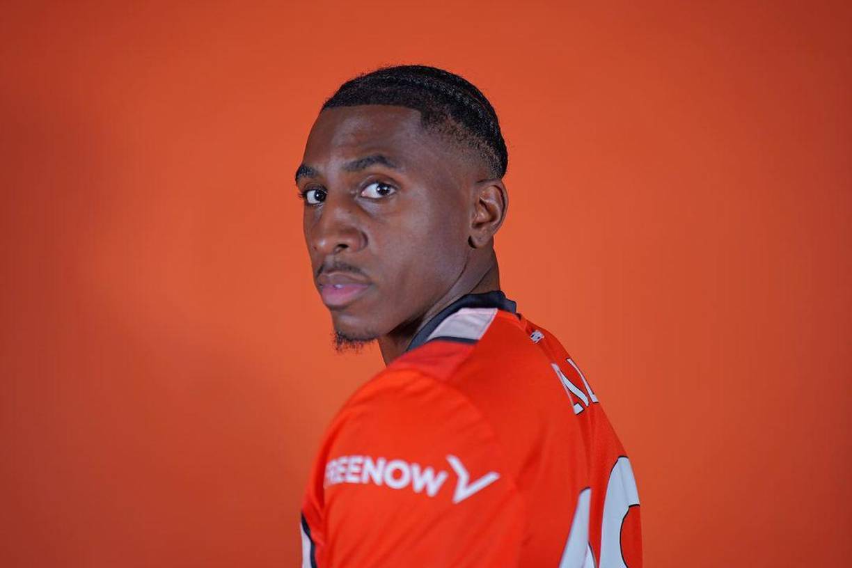 Amari’i Bell, lateral izquierdo del Luton Town, recién ascendido a la Premier League.