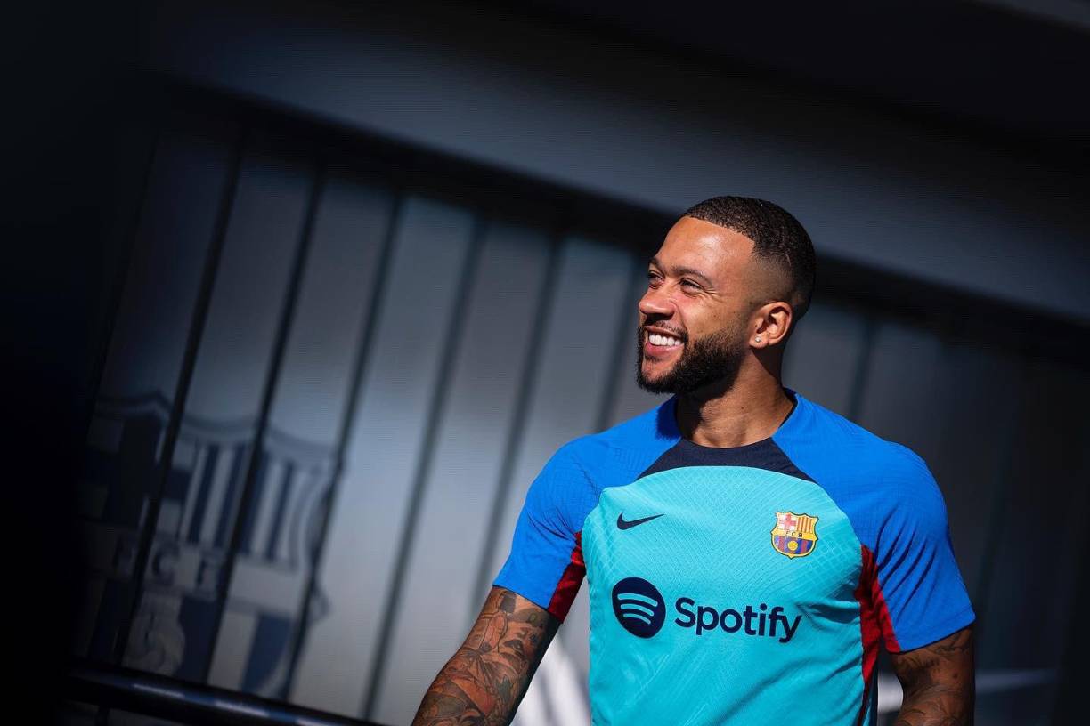 Memphis Depay saldrá del Barcelona. Tanto el club azulgrana como el propio jugador están acelerando la salida porque el neerlandés no tendrá el protagonismo deseado.