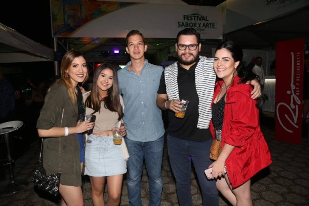 Ana Pavón, Melissa Millares, Ubaldo Zavala, José Mejía y María José Vanedas.