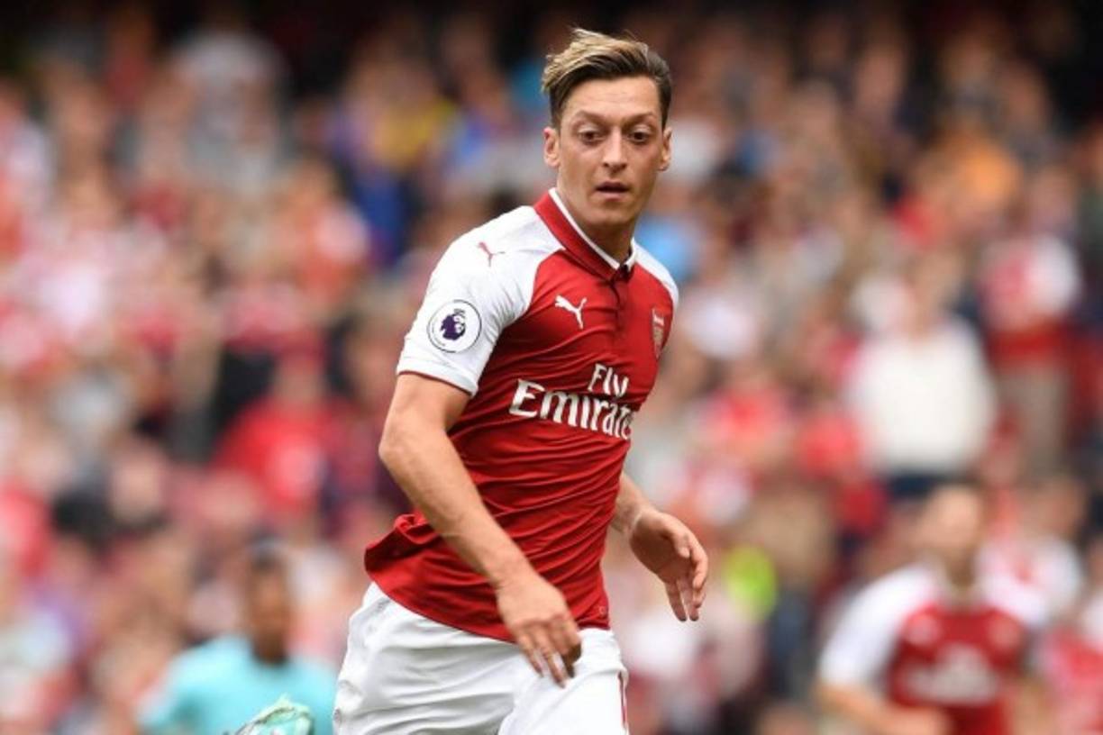 Arsene Wenger deja en el aire el futuro de Mesut Özil. El técnico francés habló en la rueda de prensa posterior al encuentro frente al Newcastle, que ganó el Arsenal con gol de Özil, y no despejó las dudas que rodean su continuidad en el conjunto londinense.
