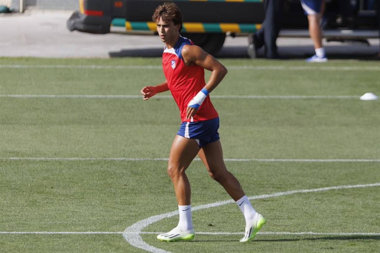 El FC Barcelona vería imposible económicamente el fichaje de Joao Félix, esto informo Tiempo de Juego.