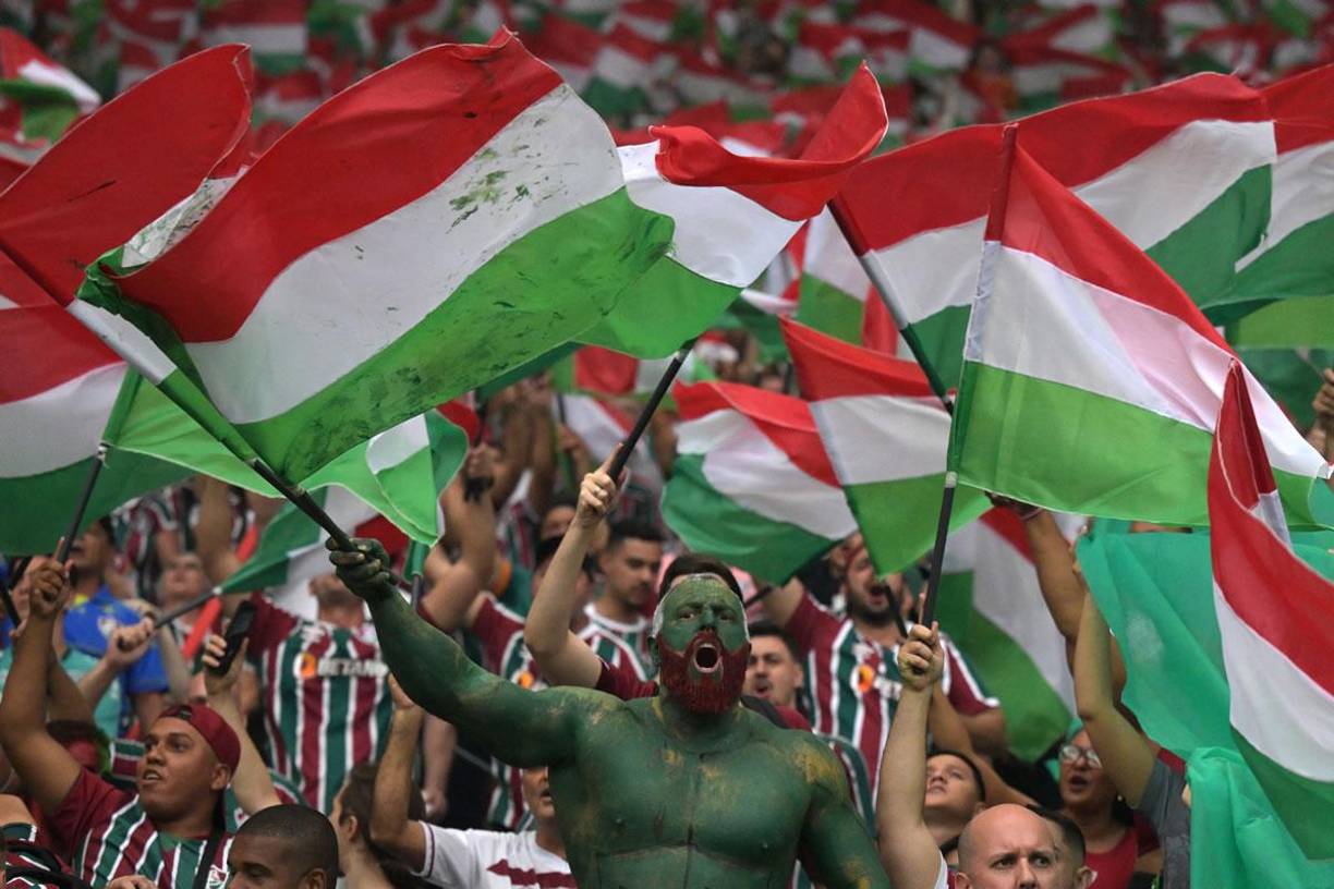 La fanaticada del Fluminense se ha hecho sentir en el estadio Maracaná durante la final de la Copa Libertadores contra Boca Juniors.