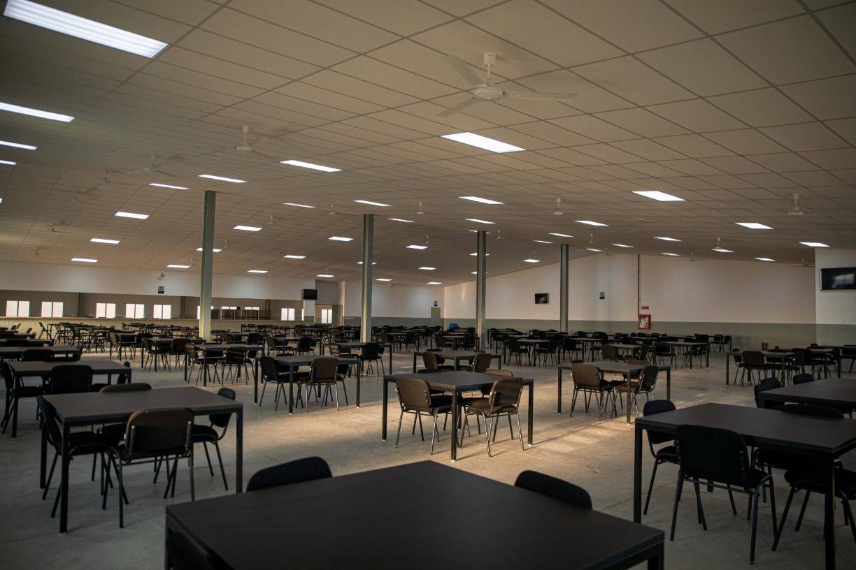 Así es la megacárcel para pandilleros que Bukele inauguró en El Salvador