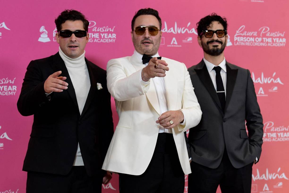 Julio Ramírez, Jesús Navarro y Bibi Marín, integrantes del grupo mexicano Reik. 