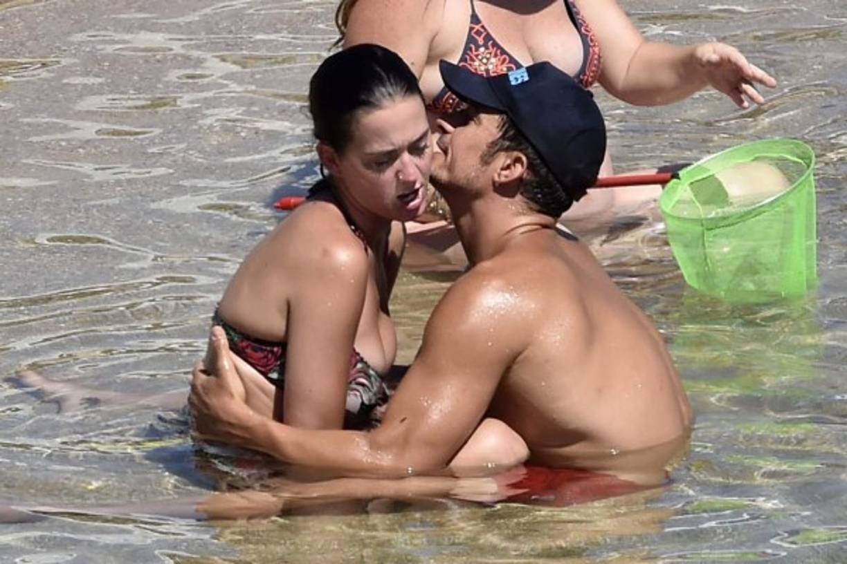 Ella se siente amada y no le importa los comentarios sobre el órgano masculino de su pareja.