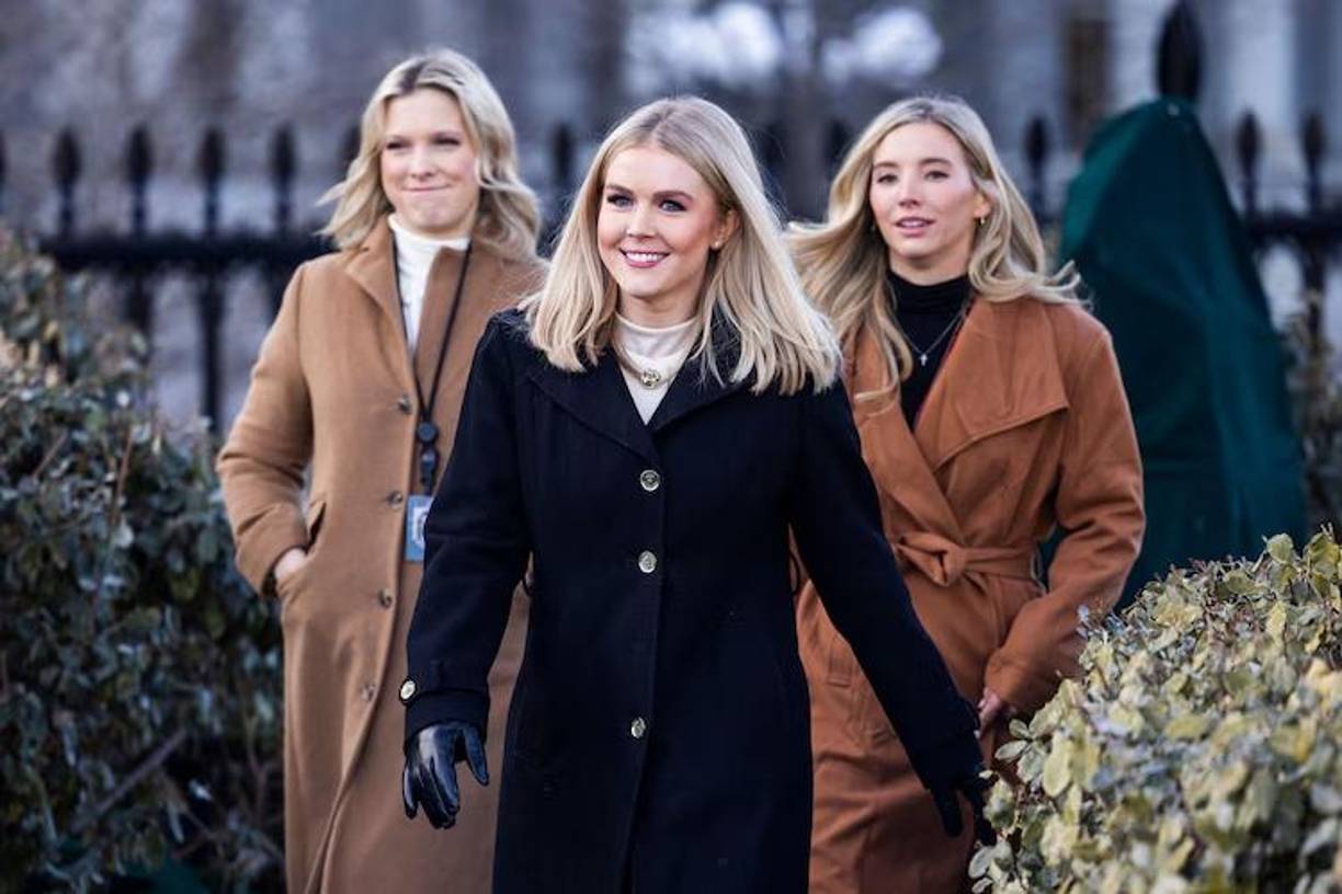 Cuando Trump anunció su nombramiento, la describió como “inteligente” y “dura”, asegurando que había demostrado ser una comunicadora “sumamente eficaz”.