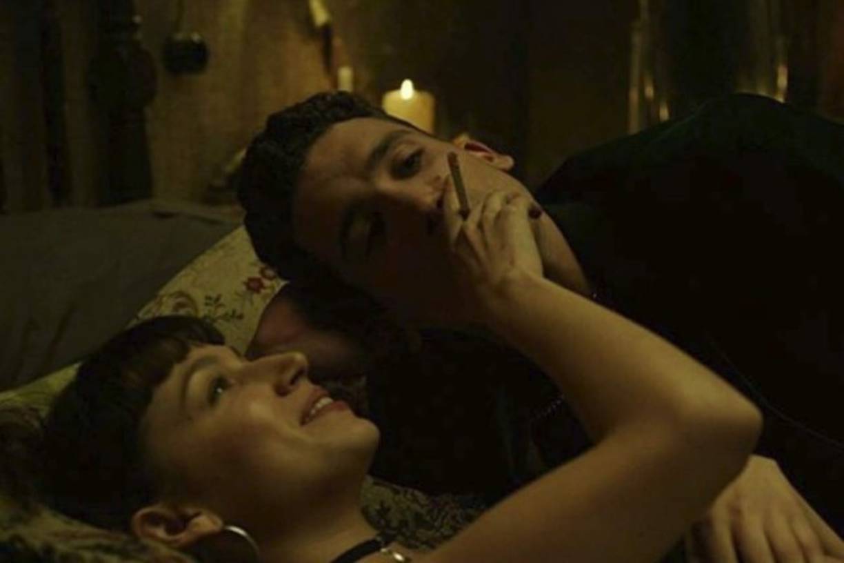 La actriz afirma que su personaje 'Tokio, es el hilo conductor. Todo se cuenta a través de su historia principal. Ella hace todos las voz en off y es la narradora de la historia. Pero todos los personajes tienen peso y cada uno protagoniza un capítulo'.