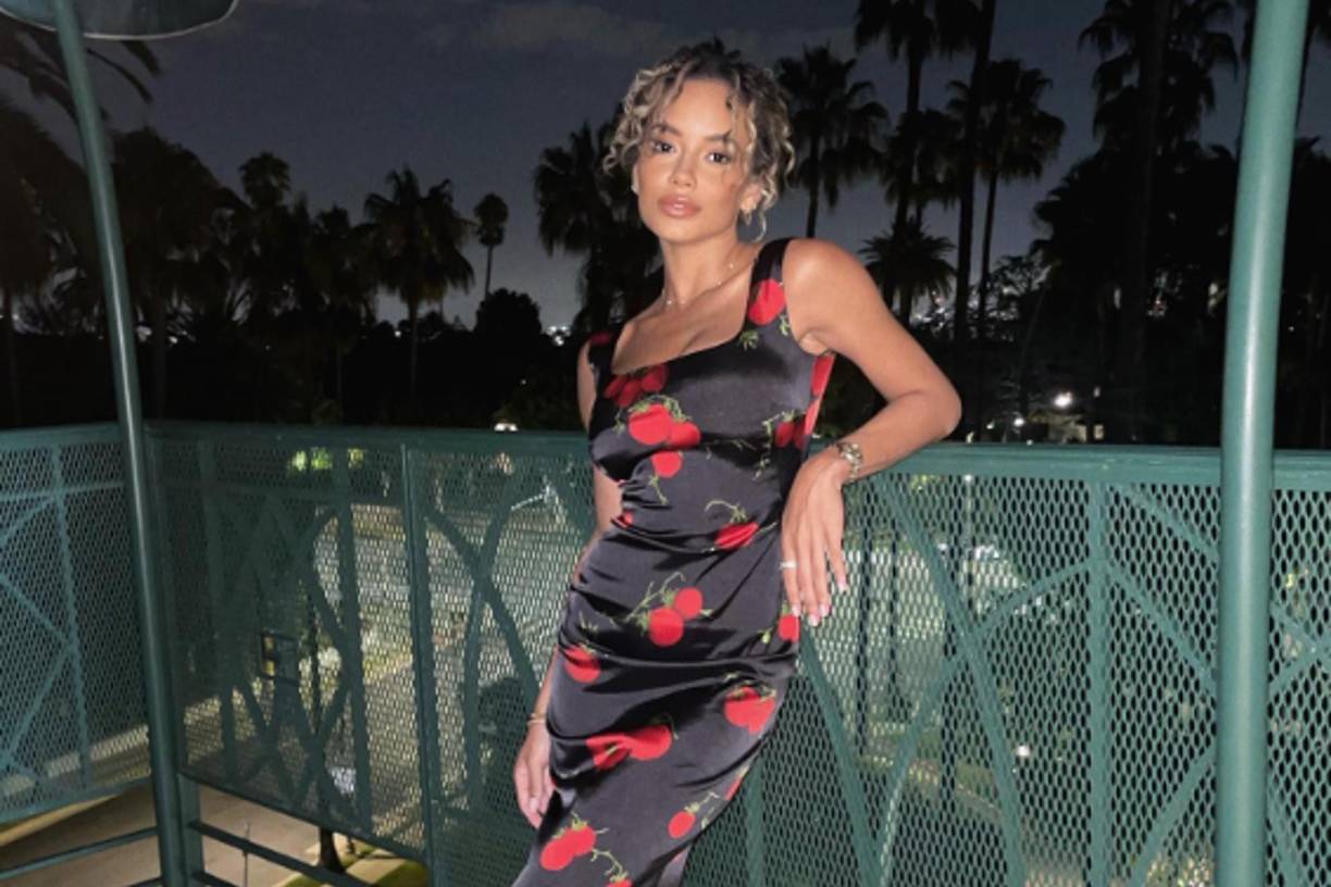 Además, destaca como influencer con más de medio millón de seguidores a los que deleita con sus sugerentes posados presumiendo de figura.