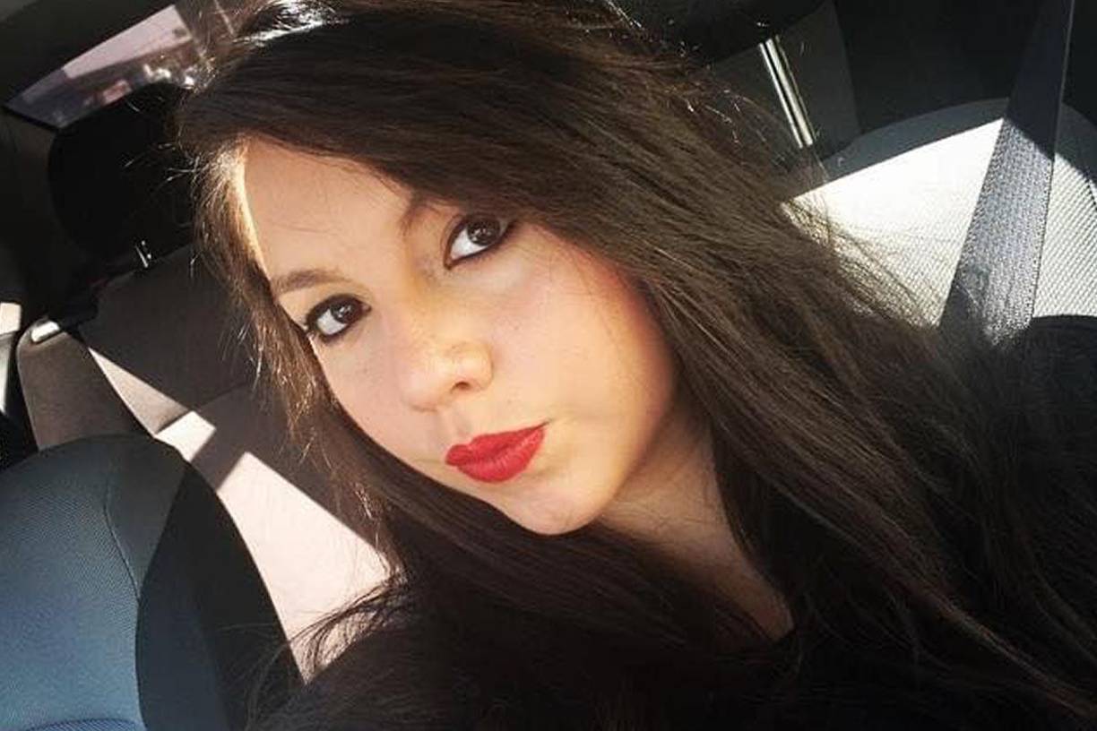 Pareja es asesinada por error mientras cenaba en un restaurante