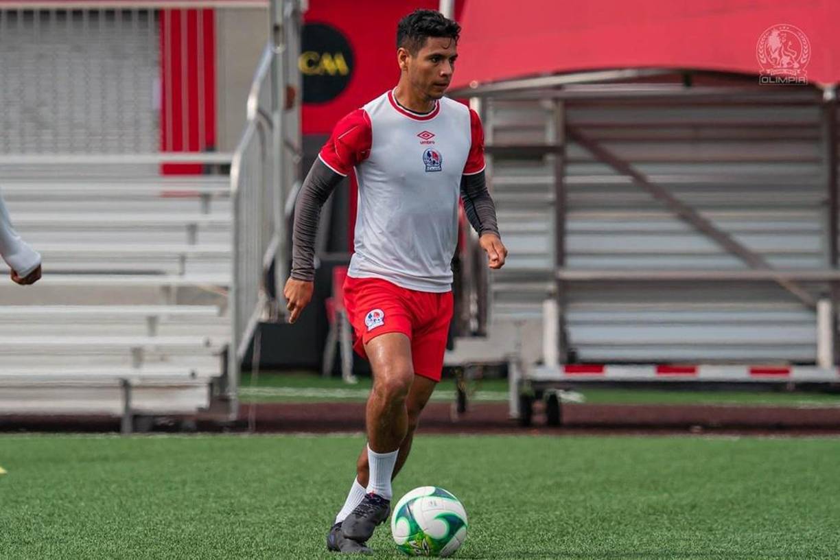 Carlos Pineda - El volante conteción ha tenido una buena participació en suelo estadounidense y al parecer está recobrando su nivel.