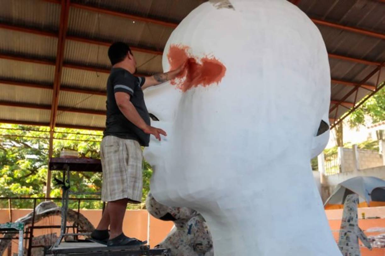 Tanto los trinitecos y turistas disfrutarán desde el 5 hasta el 7 de diciembre en Trinidad, Santa Bárbara, zona occidental de Honduras, del Festival Real de las Chimeneas Gigantes.