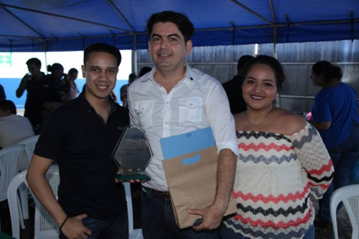 Mauricio Martínez, Miguel Bueso y Greicy Castro.
