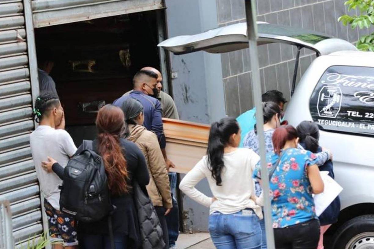 Tras el impactp en el accidente fue hospitalizada pero en la madrugada de este domingo perdió la vida por la gravedad de las heridas.