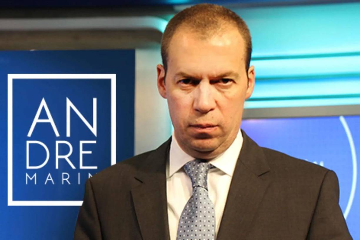 André Marín contrajo en 2020 Clostridium Difficile, una bacteria en el colon que se contagia al tocar alimentos, superficies u objetos contaminados, puede causar diarrea y afecciones intestinales serias.