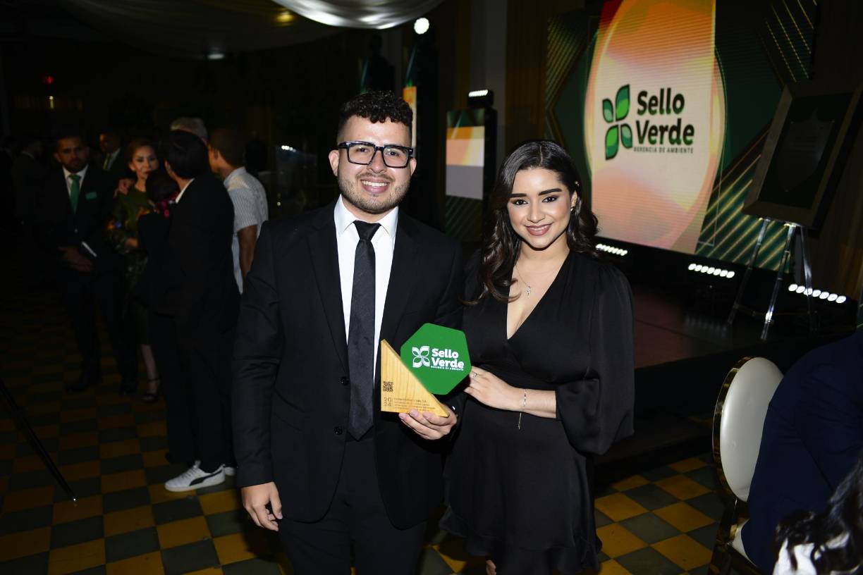 Denilson Gómez y Cindy Fajardo 