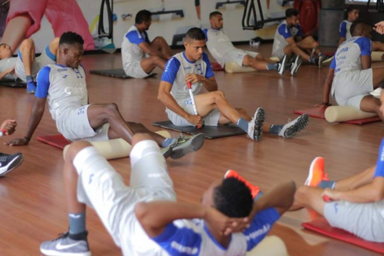 Los jugadores de la Bicolor hicieron a cabalidad los trabajos de gimnasio.