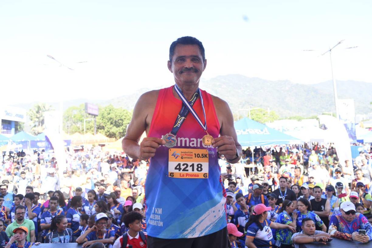 La apreciada Feria Juniana de 1976 no tenía un evento deportivo principal, por lo cual nace la denominada Carrera de Resistencia, con Diario LA PRENSA a la vanguardia de la organización, desarrollándose un 26 de junio a las 2:00 pm.