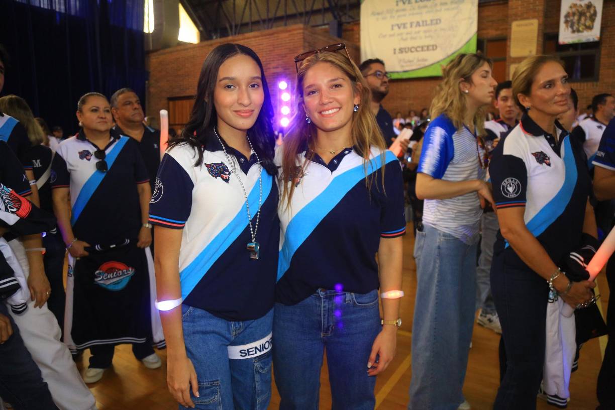 Mía Pineda y Rocío del Pilar López