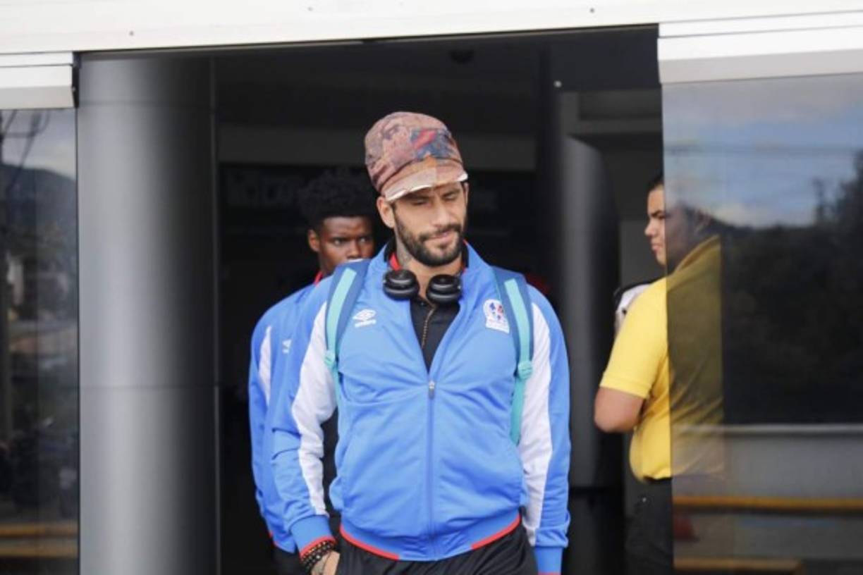 Jonathan Ferrari ha sido el jugador más criticado por su error en la última jugada en la que el Saprissa logró el gol de la remontada.