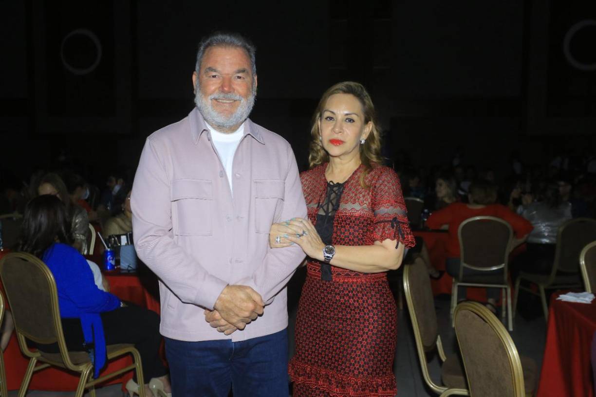 El alcalde de San Pedro Sula, Roberto Contreras, y su esposa Zoila Santos. 