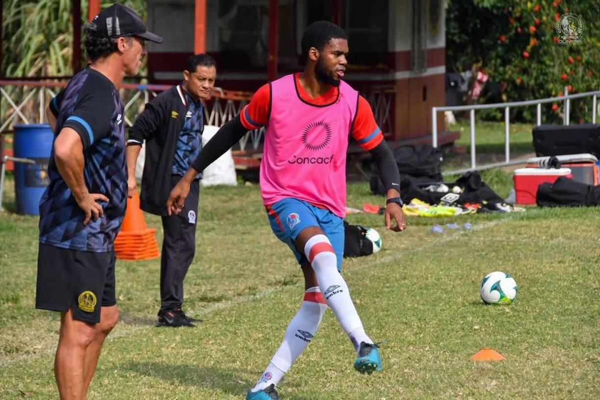 Defensor: Elvin Oliva Casildo, se recuperó de su lesión y podría jugar por primera vez en 19 meses.