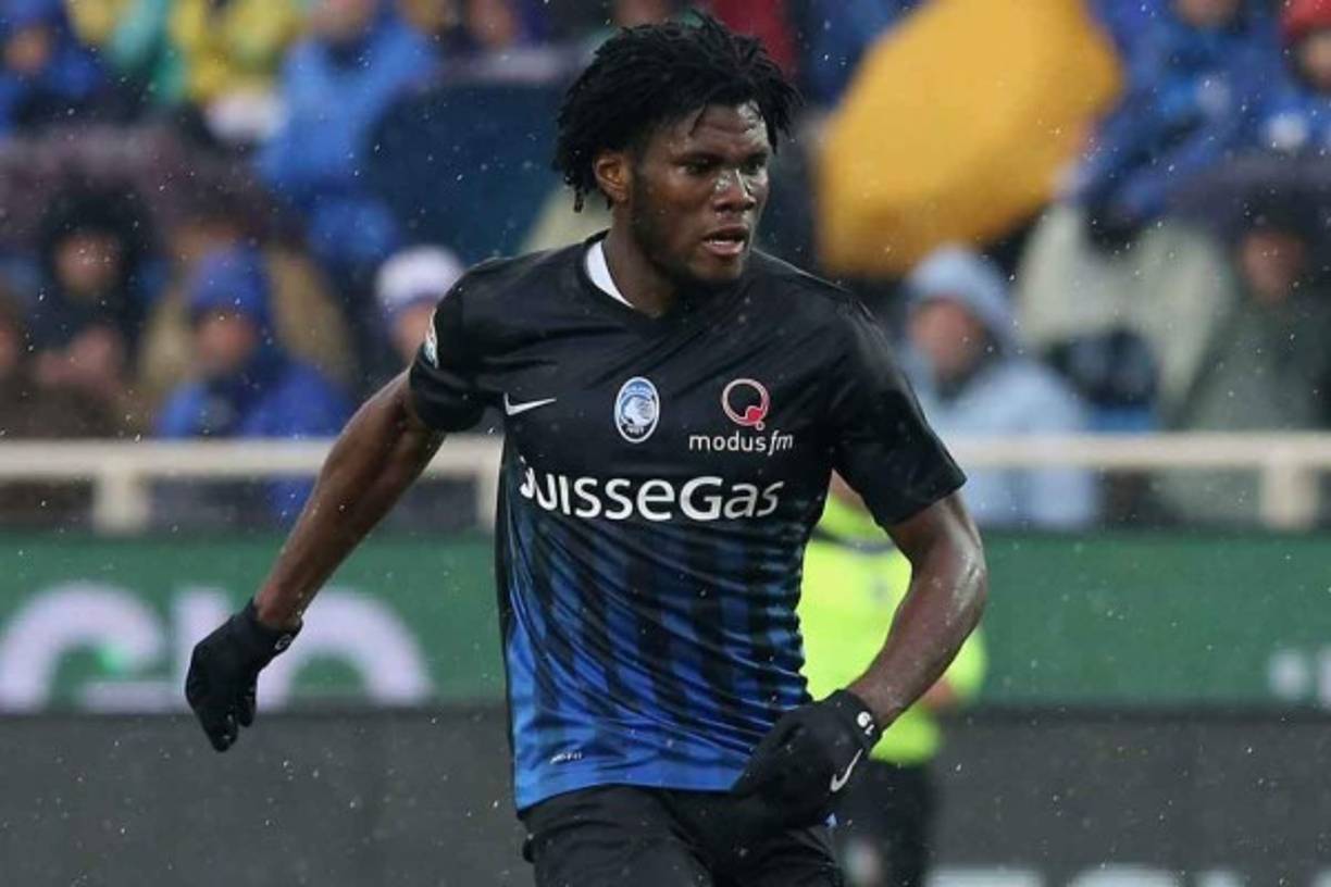 Según ‘Calciomercato.com’, el AC Milan está interesado en el centrocampista marfileño del Atalanta, Franck Kessié. El Milan podría haber alcanzado un acuerdo con Kessié, que cobraría 1,8 millones de euros por temporada más bonus, aunque aún a la espera de un acuerdo con el Atalanta.