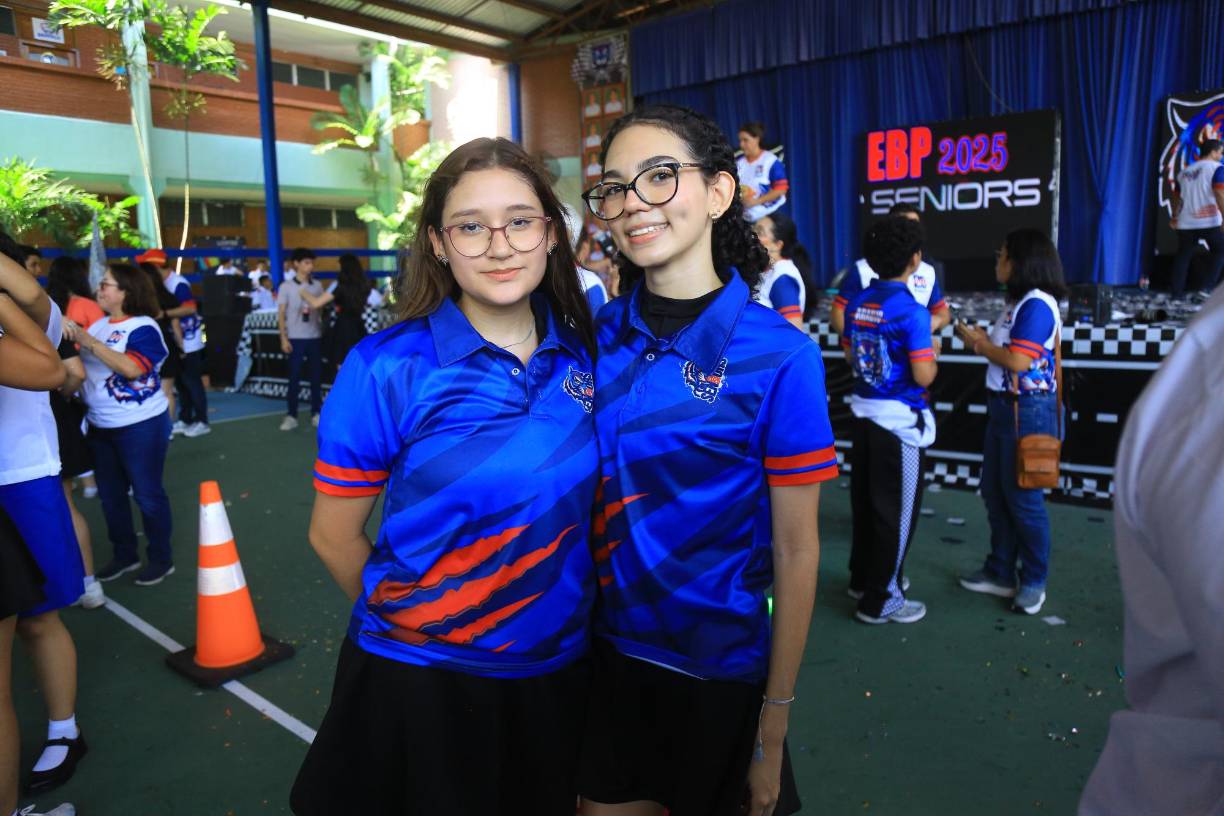 Doxa Torres y Ariana Paz