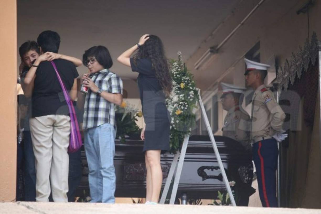 En la sede del Heroico Benemérito Cuerpo de Bomberos de Tegucigalpa le hicieron un acto, antes de llevarlo a su pueblo natal San Matías.