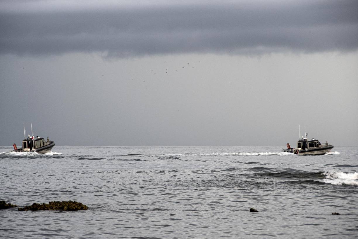 Varios objetos localizados fueron llevados a un puerto de Limón, a unos 160 km al este de la capital San José, en la provincia caribeña del mismo nombre, de acuerdo con fotografías y videos proporcionados por la institución de seguridad de <b>Costa</b> <b>Rica</b>.