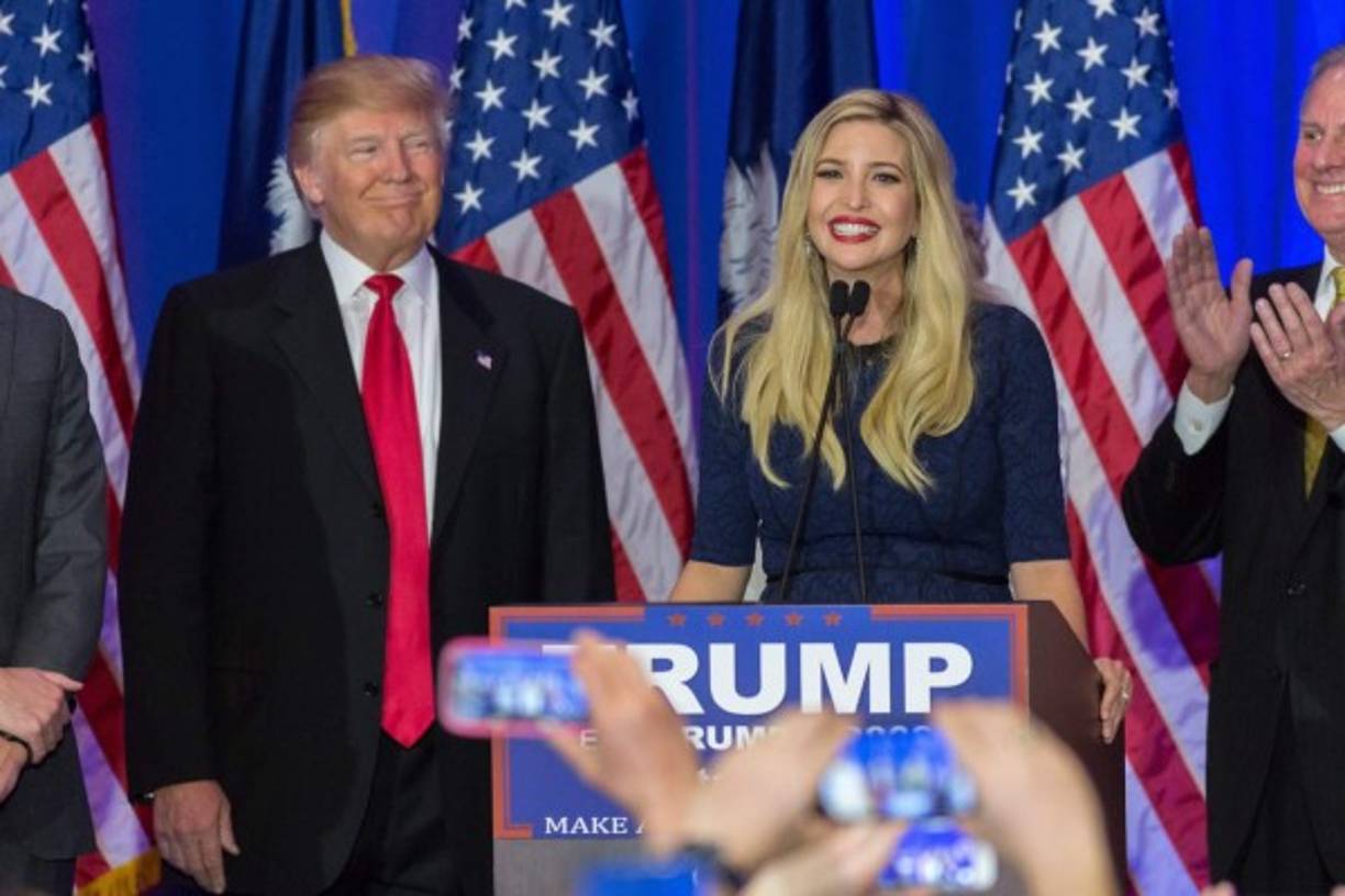 El aspirante republicano a la presidencia estadounidense Donald Trump y su hija Ivanka Trump. EFE