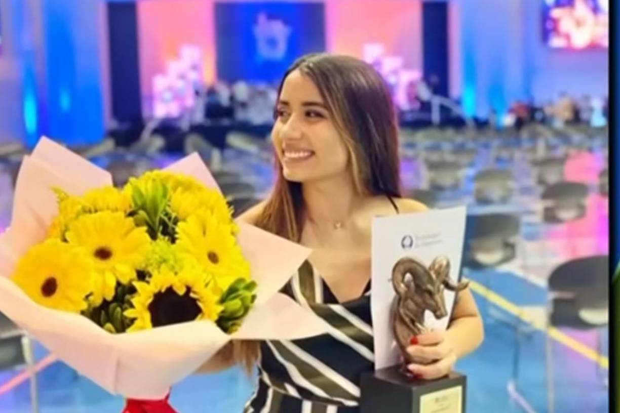 El 7 de julio se reportó la desaparición del mexicano Carlos Aranda, en la ciudad de Osoyoos que viajaba con un amigo desde Oaxaca y por quien La Interpol ha emitido una ficha amarilla para localizarlo.