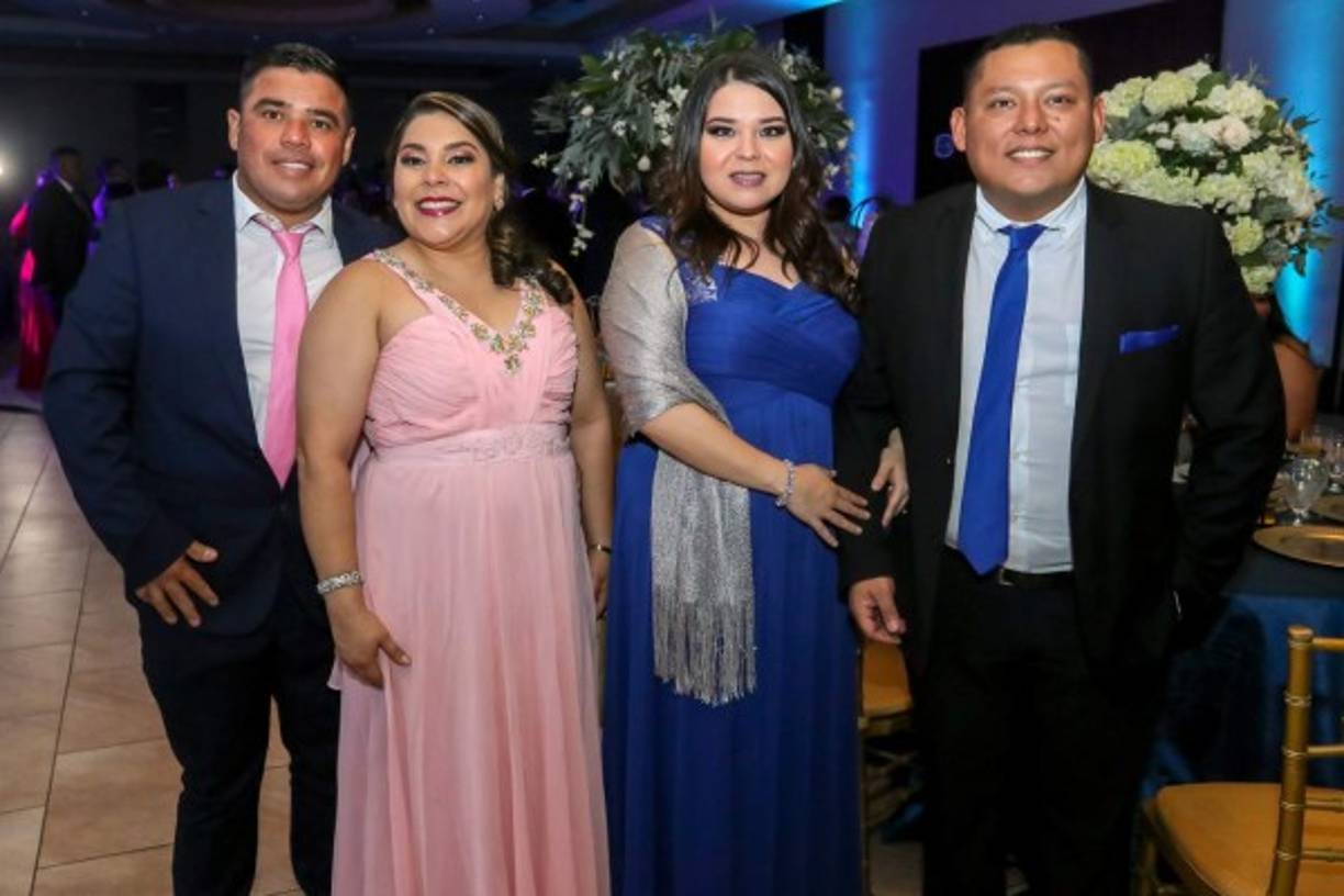 Edwin Avelar, Vanessa Aguilera, Ollie Ortega y Elmer Pleitez.