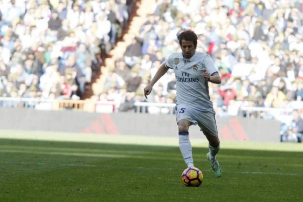 Coentrao: El lateral portugués está cerca de irse del Real Madrid y pasaría al Sporting de Portugal, según Correio de Manha. Inclusive al defensor ya le han encontrado reemplazo para la próxima campaña.