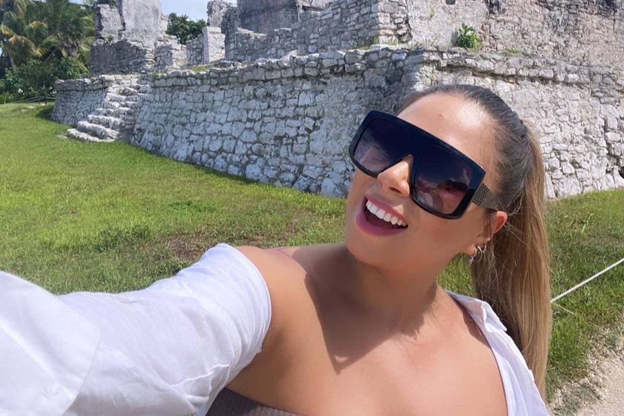 “Papi, soy Jackie, por favor consigue el dinero que ya no quiero que me hagan más daño. Dile (a la Policía) que no se meta, que ellos ya saben de los dos carros polarizados que están en el gimnasio revisando cámaras. Ellos saben todo. Solo junta el dinero, por favor”, se escucha en la grabación.